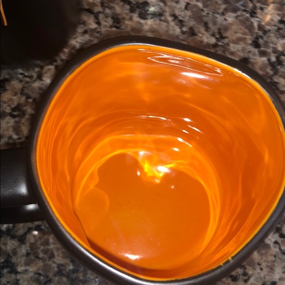 Rae Dunn 2019 Happy Halloween Mug Cup - Picture 3 of 3